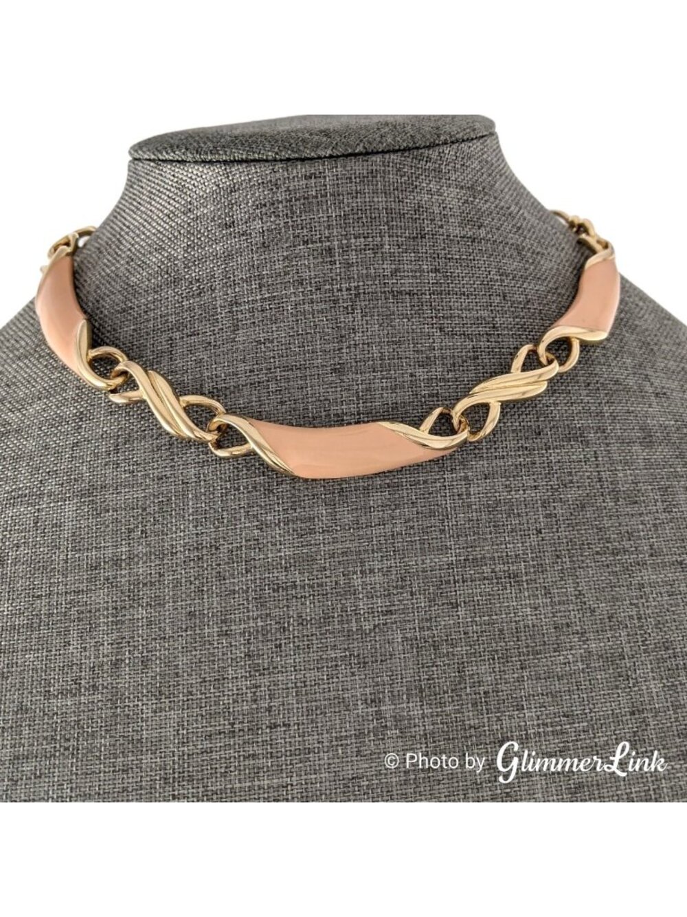 Vintage 1980s Peach Enamel Chunky Link Gold Tone Choker Necklace